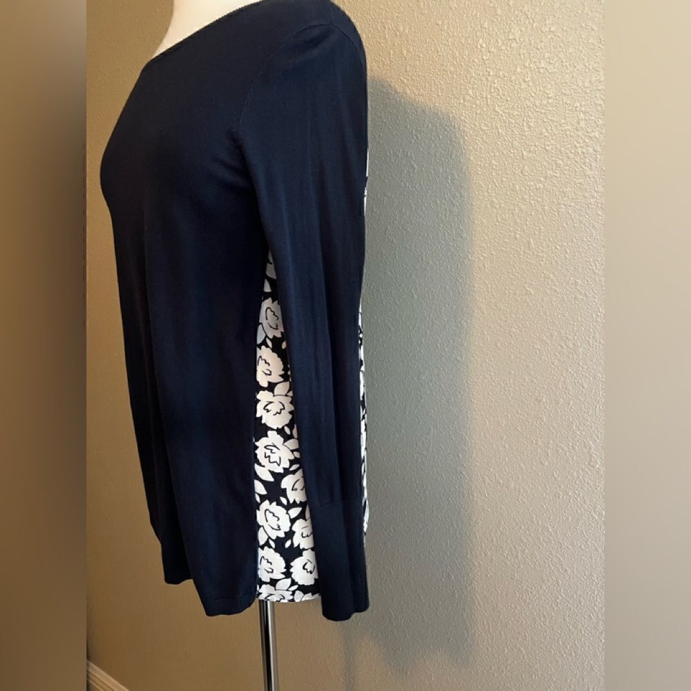 LOFT XS Mixed Media tunic - Picture 2 of 5